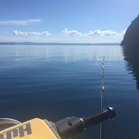 B & B With Stunning Views Taupo Exterior photo
